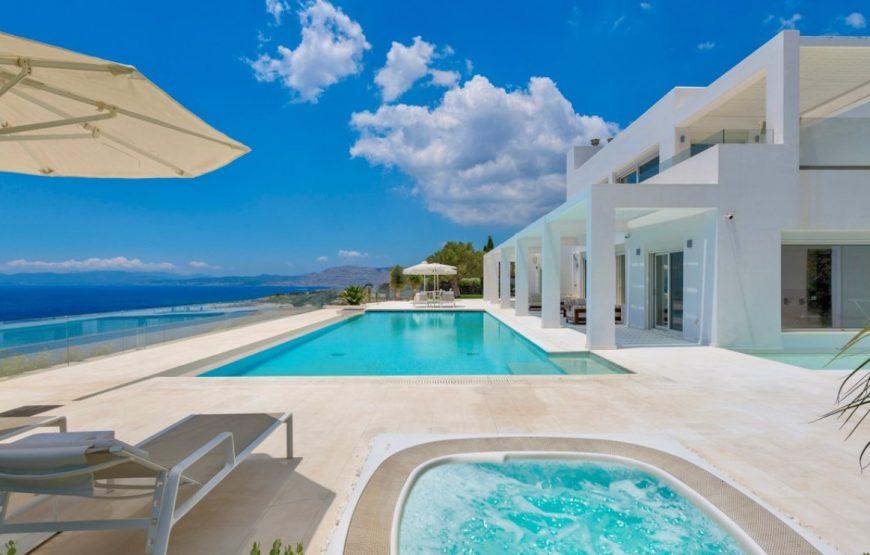 Villa with pool in Rhodos